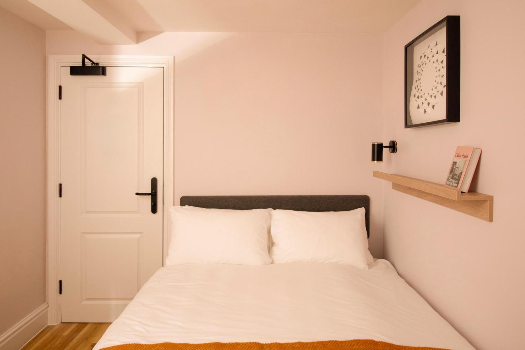 Bob W London Olympia Hotel Екстериор снимка