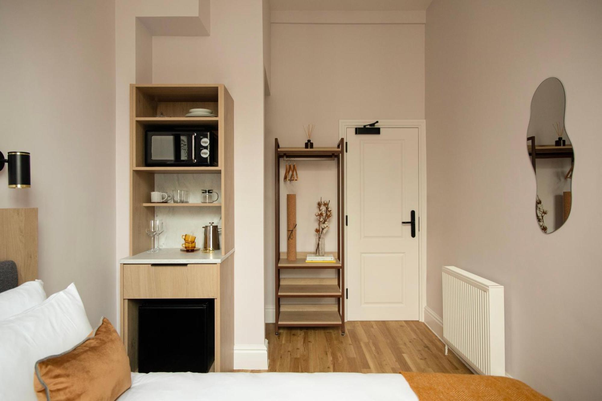 Bob W London Olympia Hotel Екстериор снимка