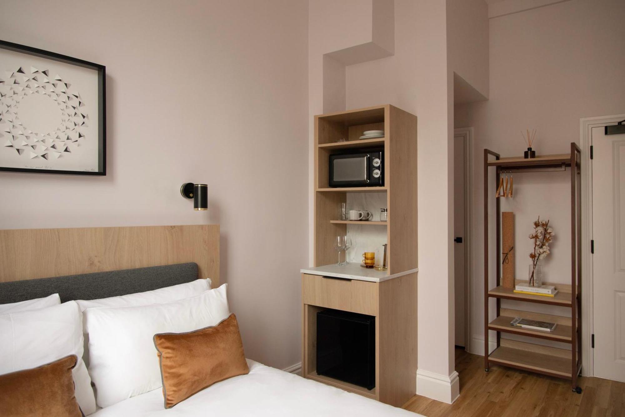 Bob W London Olympia Hotel Екстериор снимка